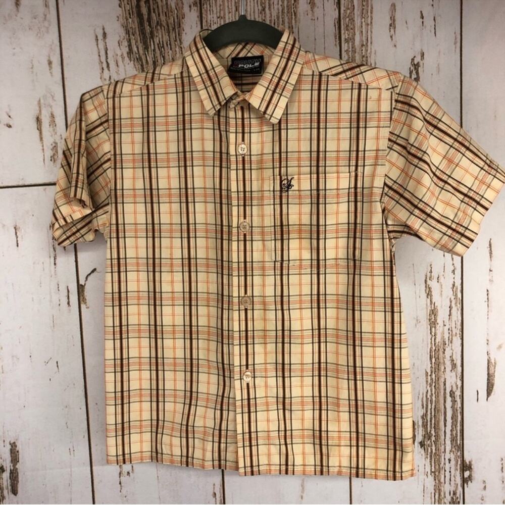 South Pole, Plaid Button Down Shirt, Boys Size L(7). In excellent condition!